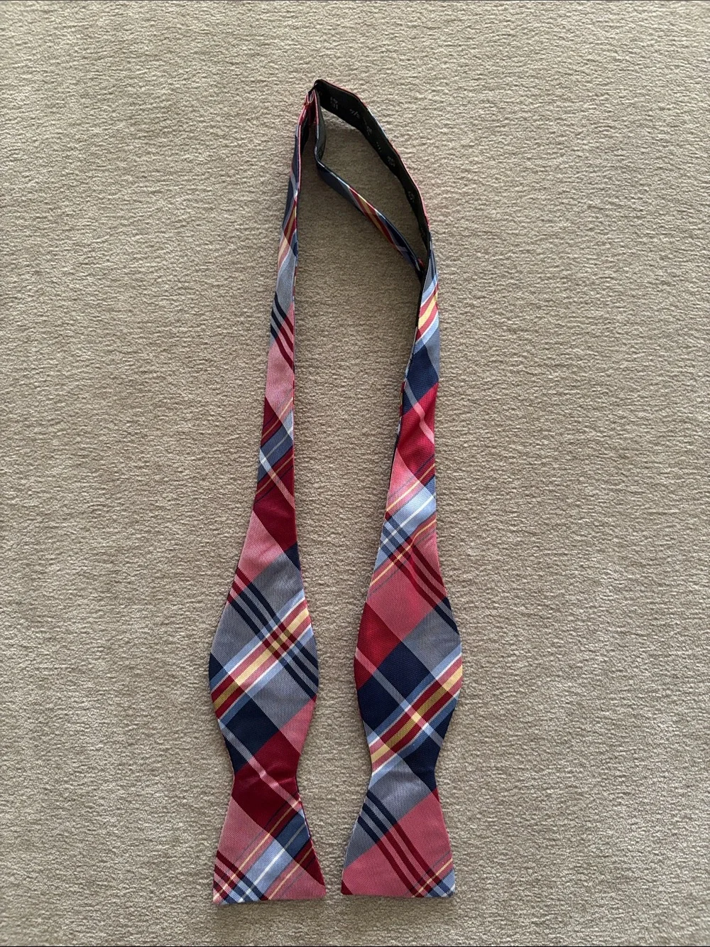 Haspel Plaid Bow Tie with Adjustable Self Tie EUC